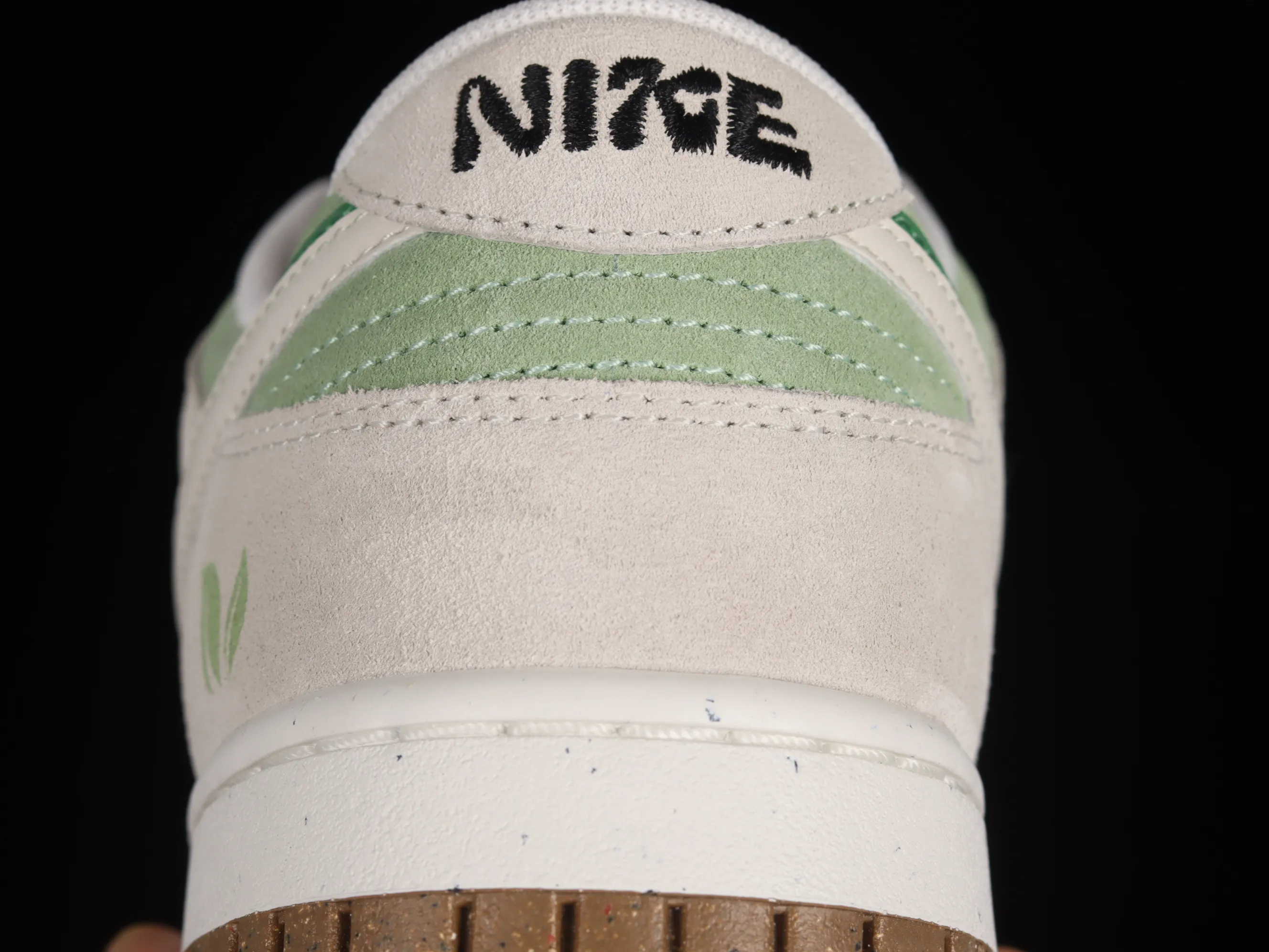 All categories Nk SB Dunk series Nk SB Dunk Low low-top sneakers Nk SB Dunk Low "85" white and green double hook SB low-top sports and leisure sneakers DO9457-116